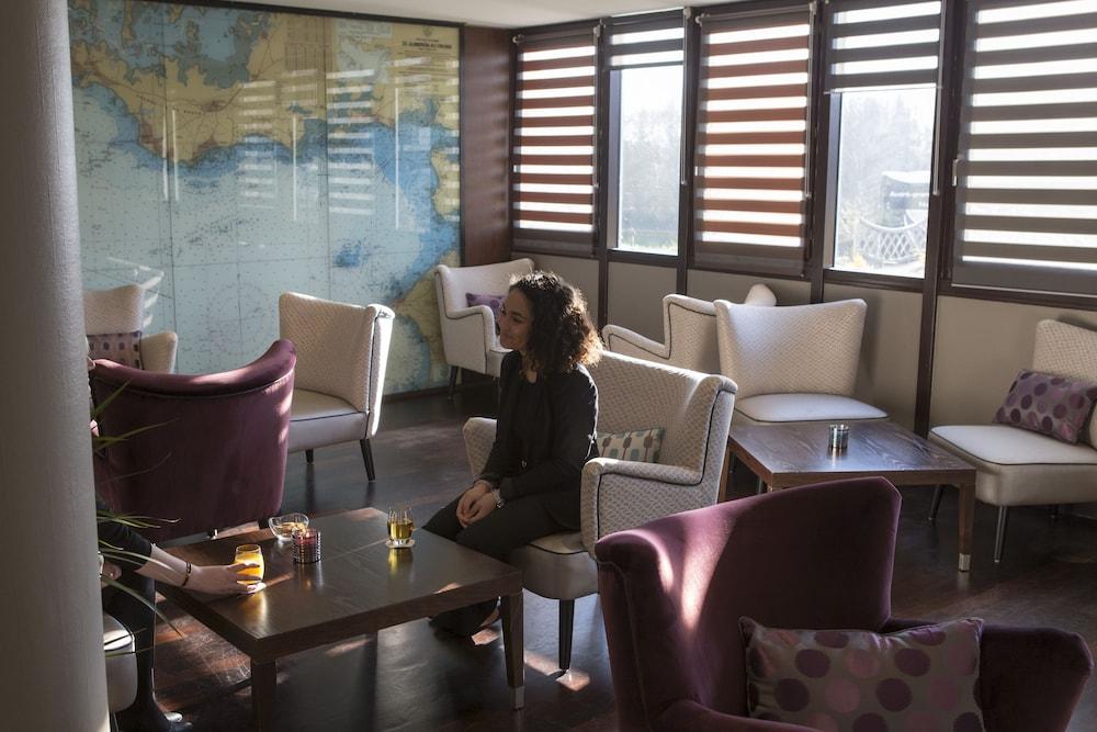 Hotel Mercure Rennes Cesson Екстериор снимка