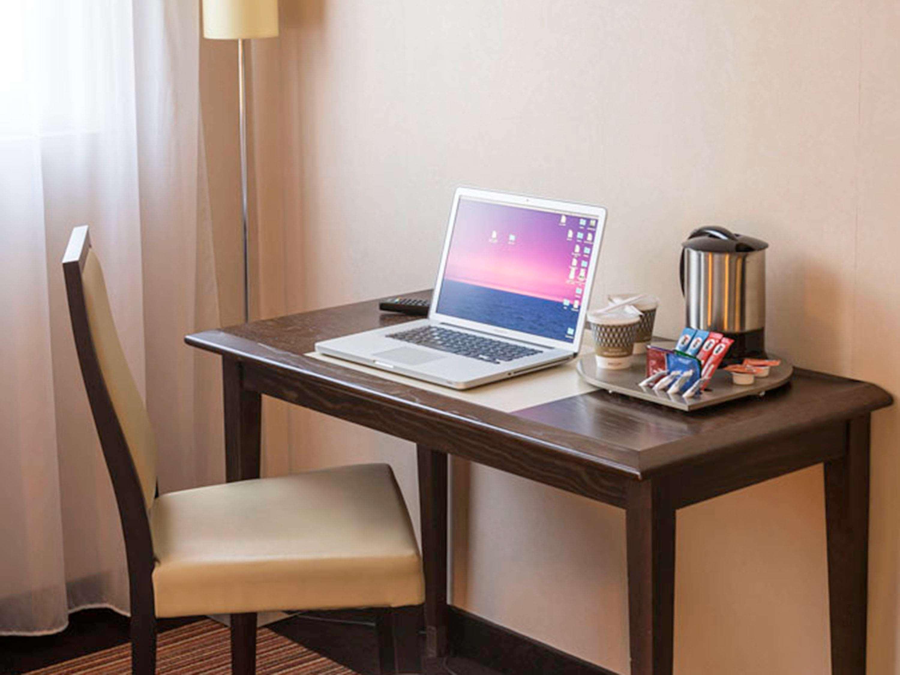 Hotel Mercure Rennes Cesson Екстериор снимка