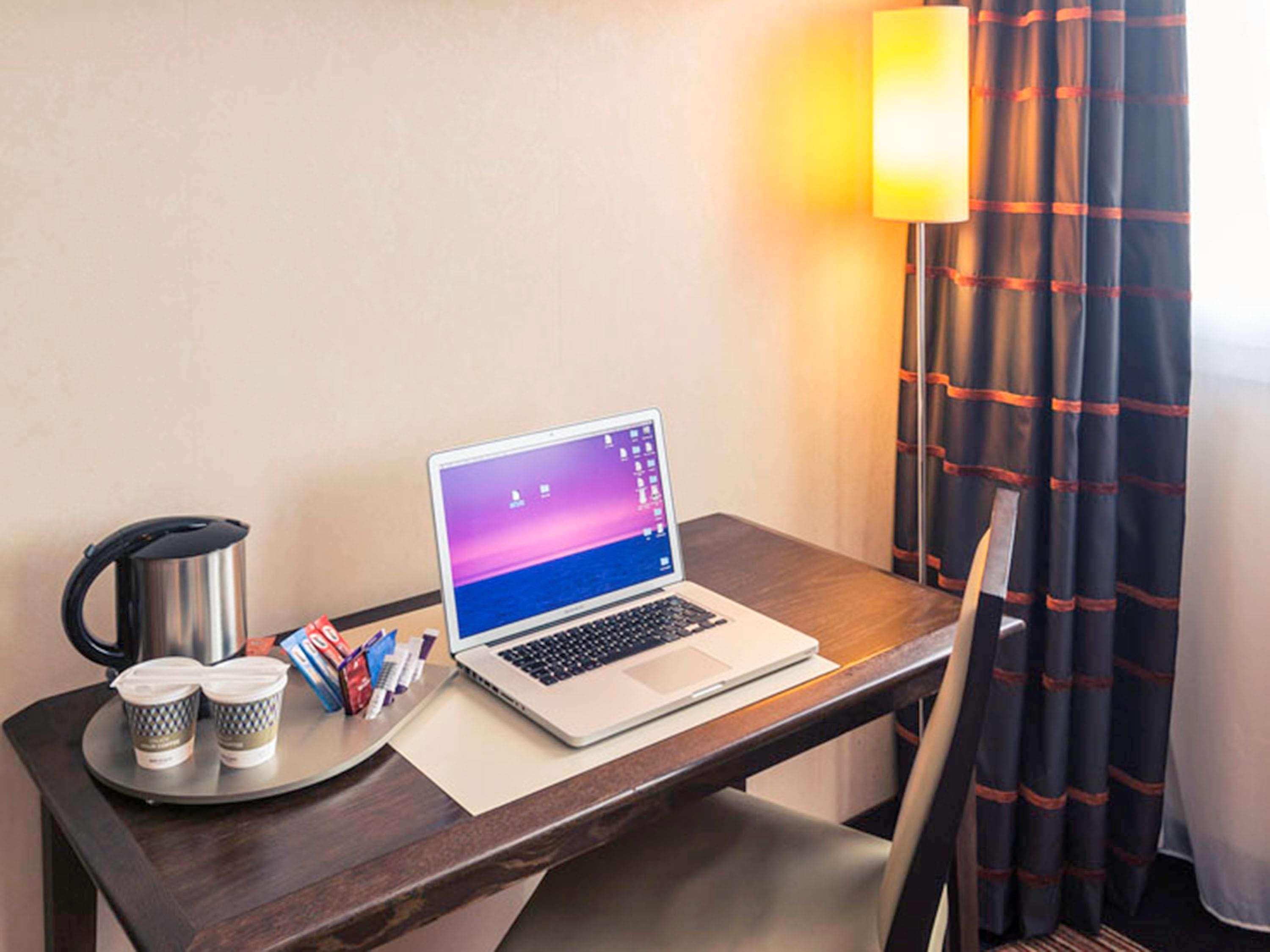 Hotel Mercure Rennes Cesson Екстериор снимка