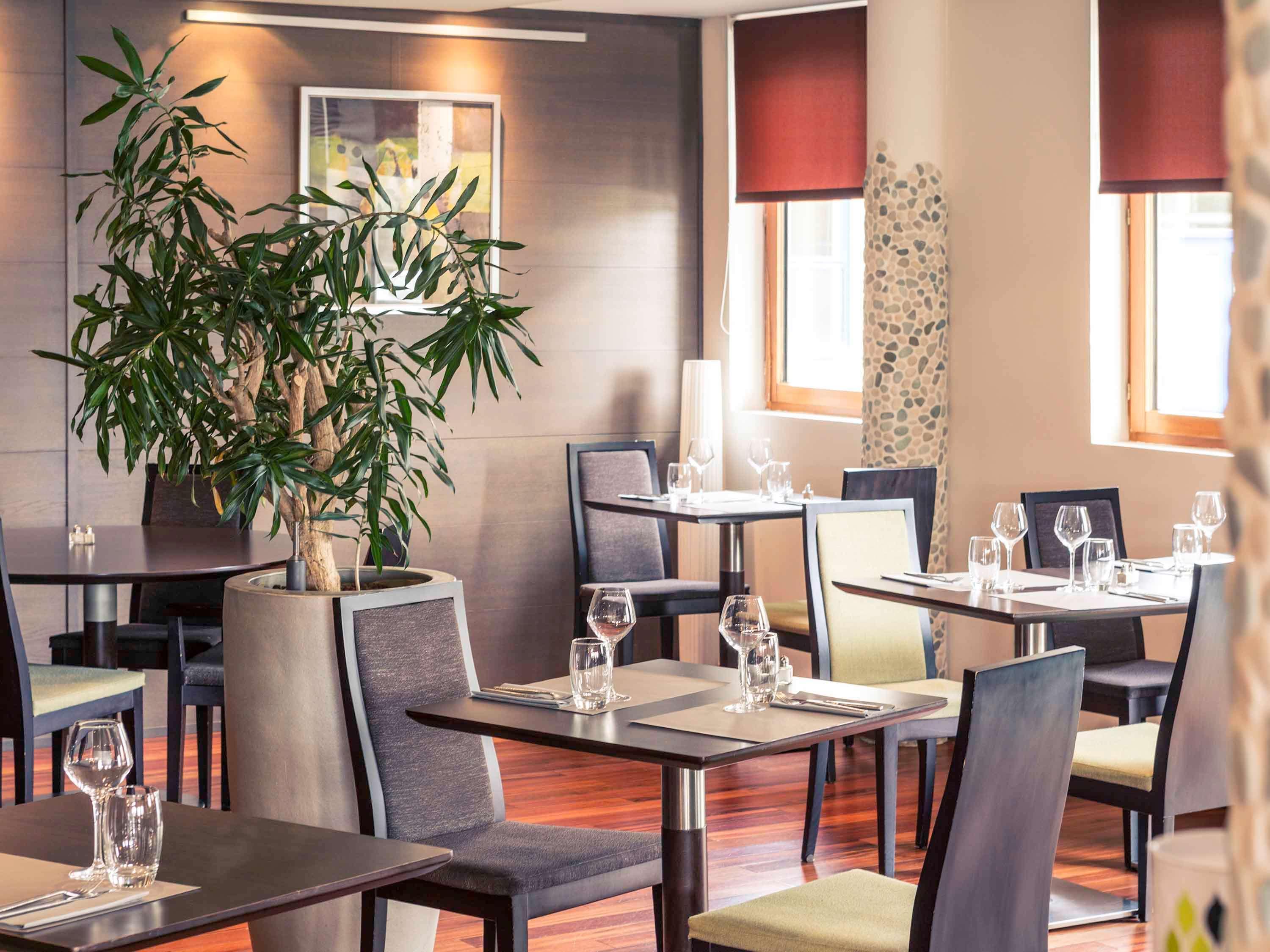 Hotel Mercure Rennes Cesson Екстериор снимка