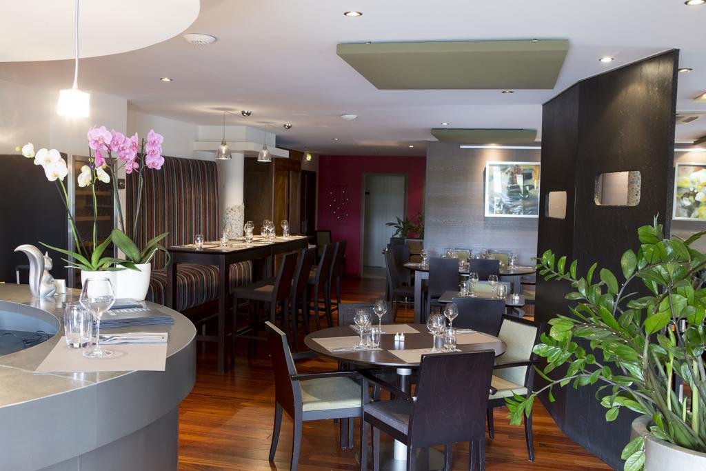 Hotel Mercure Rennes Cesson Екстериор снимка