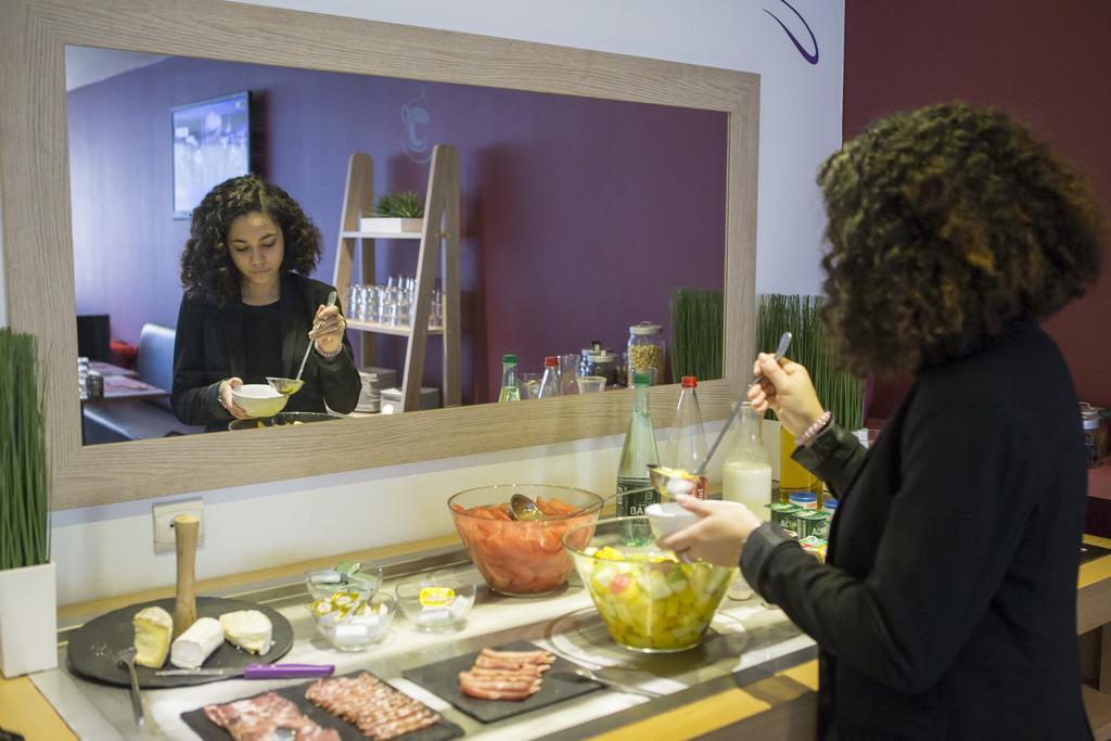 Hotel Mercure Rennes Cesson Екстериор снимка