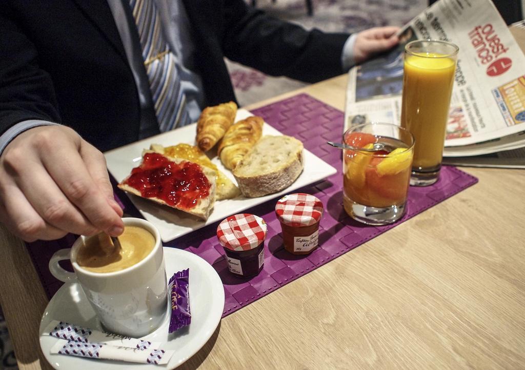 Hotel Mercure Rennes Cesson Екстериор снимка