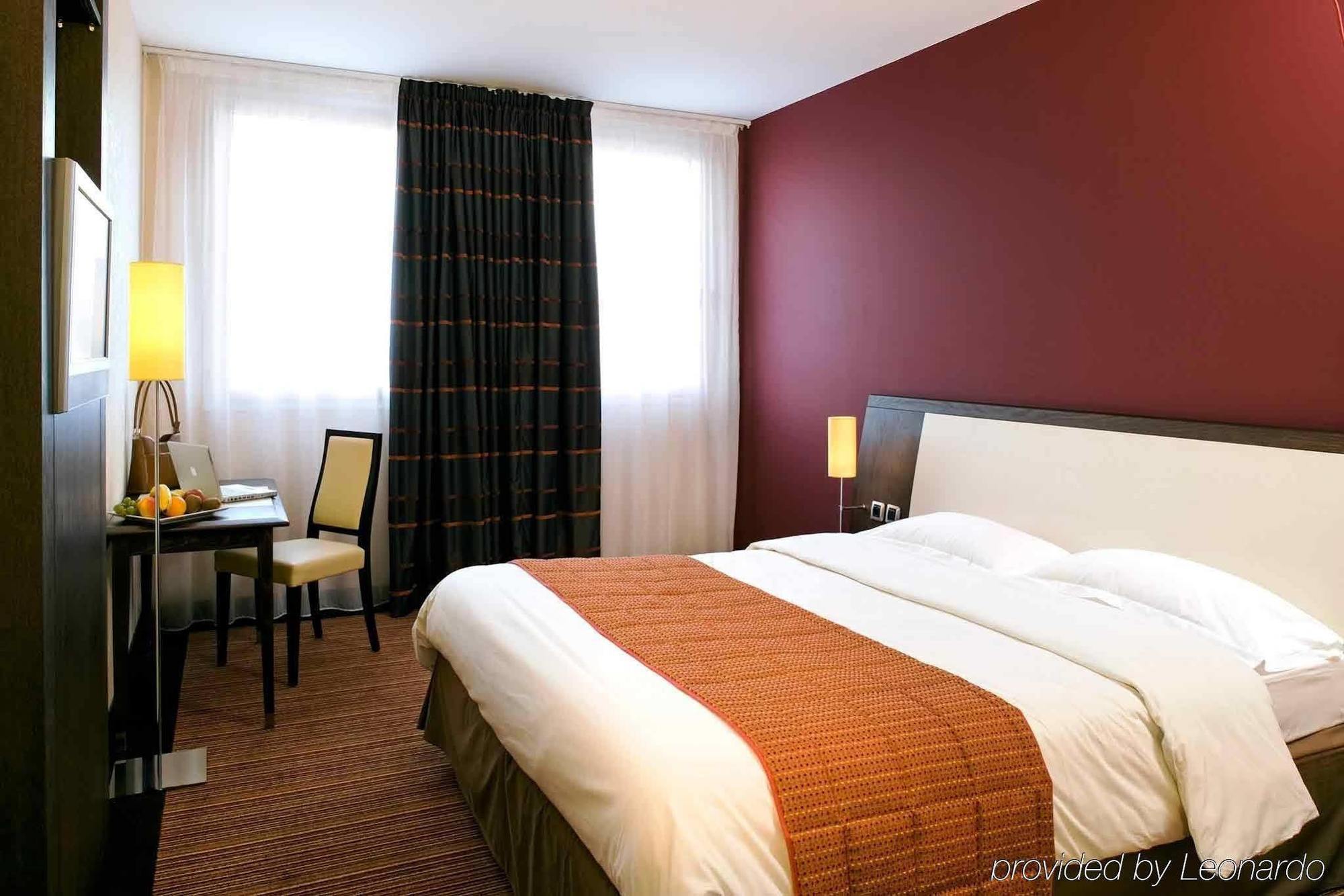 Hotel Mercure Rennes Cesson Екстериор снимка