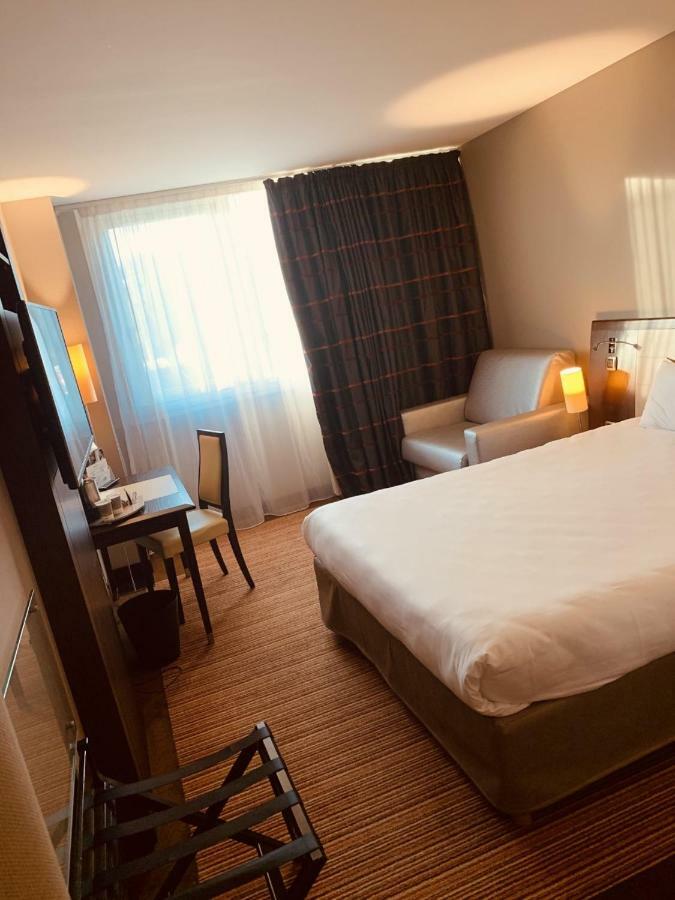 Hotel Mercure Rennes Cesson Екстериор снимка